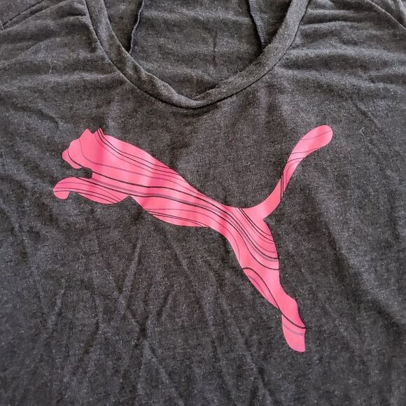 Puma Gray T-Shirt with Pink Logo - Picture 2 of 6